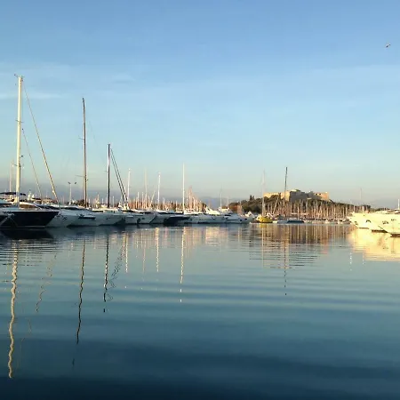 Апартаменти Vieil Cosy Close Everything