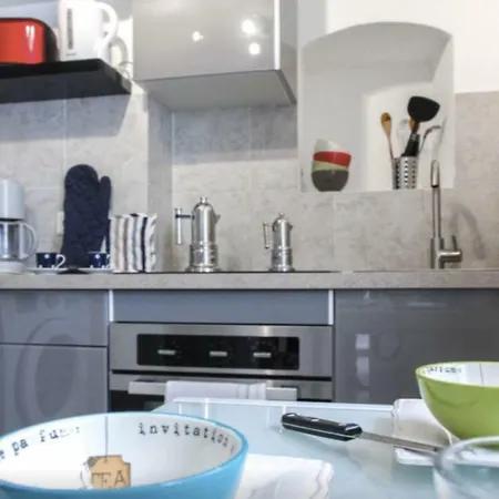 Vieil Cosy Close Everything 앙티브